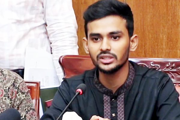 আশুলিয়ায় নিহত শ্রমিকের পরিবার পাবে ১৩ লাখ টাকা: শ্রম উপদেষ্টা