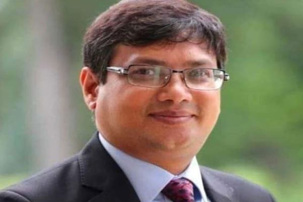 নিপীড়নের শিকার ও বঞ্চিত কর্মকর্তাদের উচ্ছ্বাস আহসান কিবরিয়া সিদ্দিকি বদলীতে
