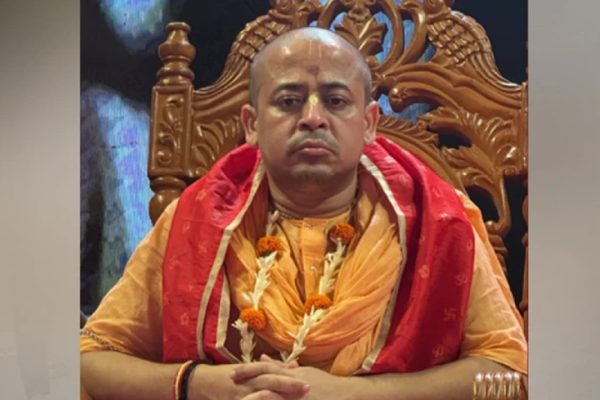 ইসকন নেতা চিন্ময় কৃষ্ণ দাস ডিবি হেফাজতে