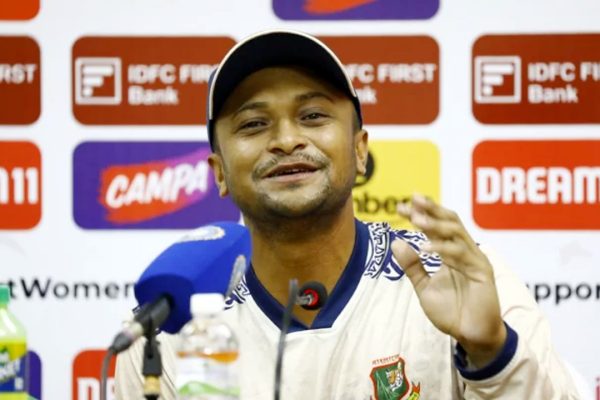বাংলাদেশের হয়ে খেলার প্রশ্নে যা বললেন সাকিব