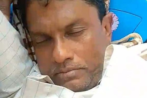 মাধবপুরে বিদ্যালয়ে ঢুকে প্রধান শিক্ষককে চাপ, আতঙ্কে স্ট্রোক