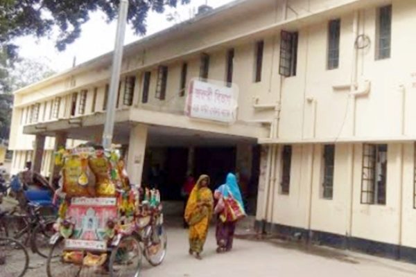 সৈয়দপুরে হাসপাতাল  থেকে যুবকের লাশ উদ্ধার