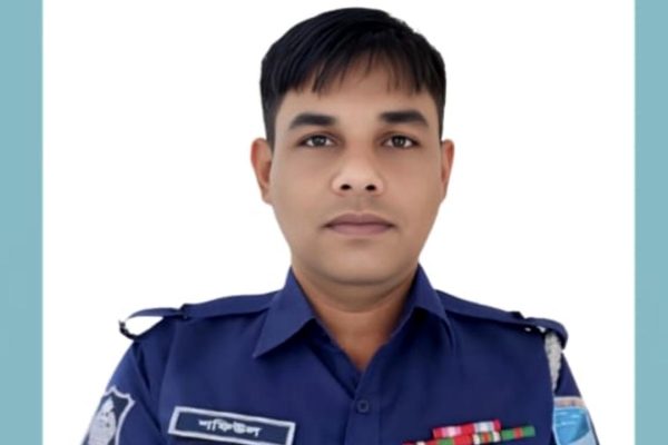 পল্লবী থানার নতুন ওসি হিসেবে মো. শফিউল আলমের যোগদান পল্লবী থানার নতুন ওসি হিসেবে মো. শফিউল আলমের যোগদান