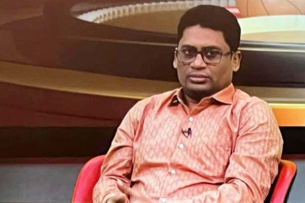 “সফলতার শিখরে মোহাম্মদ মোস্তফা কামাল: ষড়যন্ত্রের জালে এক শিক্ষা সংগ্রামী”