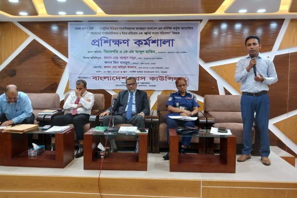 মাগুরায় গণমাধ্যমের অপসংবাদিকতা ও তার প্রতিরোধ বিষয়ক কর্মশালা অনুষ্ঠিত